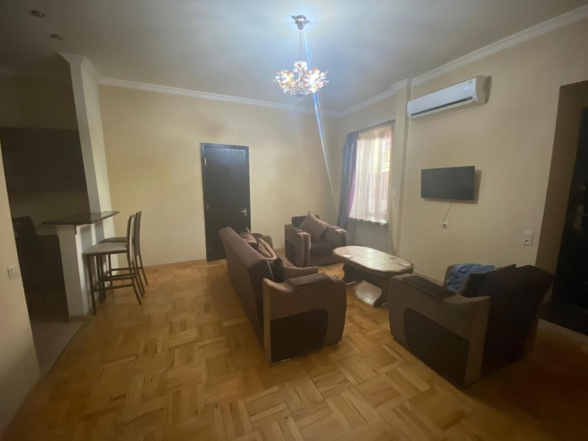 טביליסי Kiev Hostel מראה חיצוני תמונה