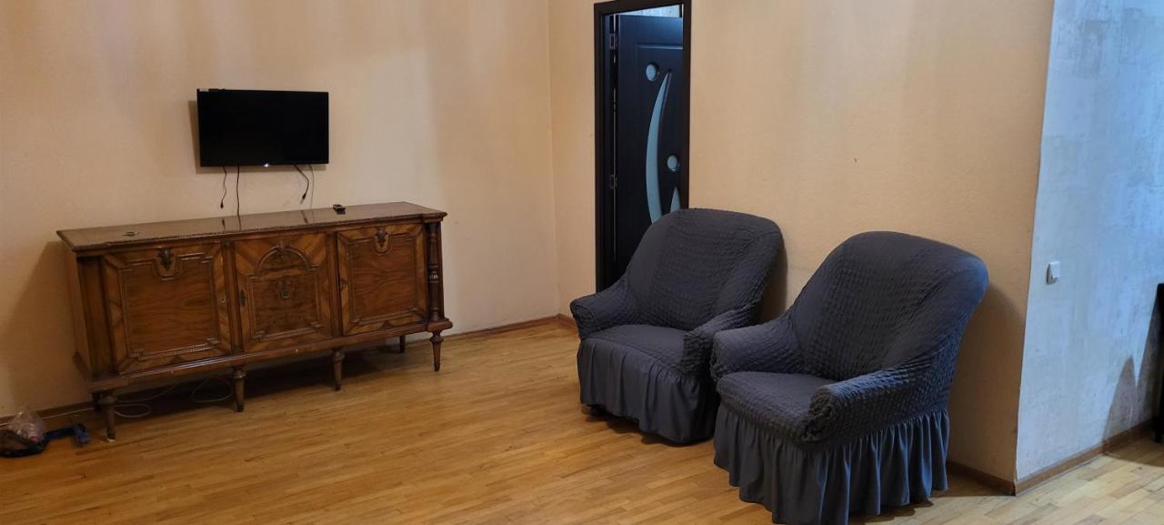 טביליסי Kiev Hostel מראה חיצוני תמונה