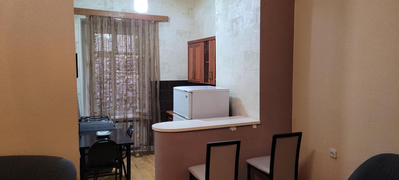 טביליסי Kiev Hostel מראה חיצוני תמונה
