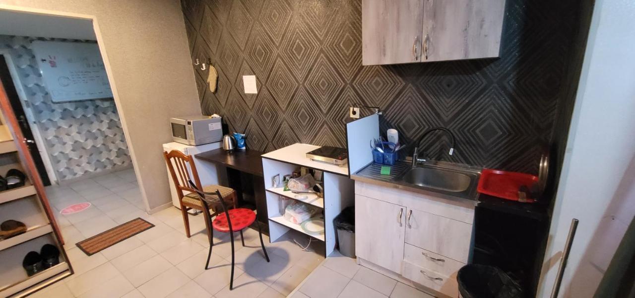 טביליסי Kiev Hostel מראה חיצוני תמונה