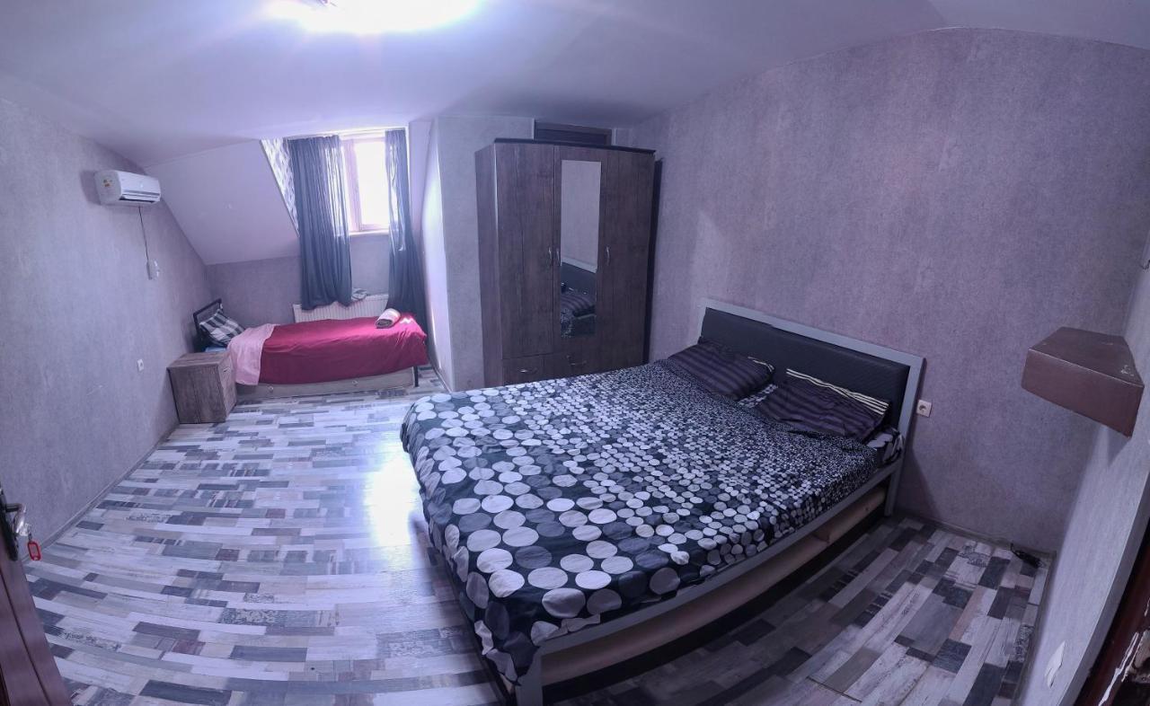 טביליסי Kiev Hostel מראה חיצוני תמונה
