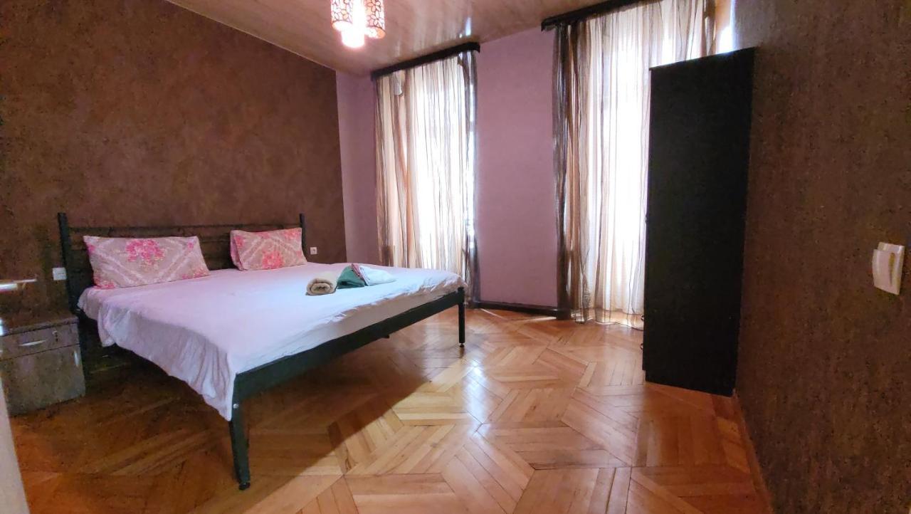 טביליסי Kiev Hostel מראה חיצוני תמונה