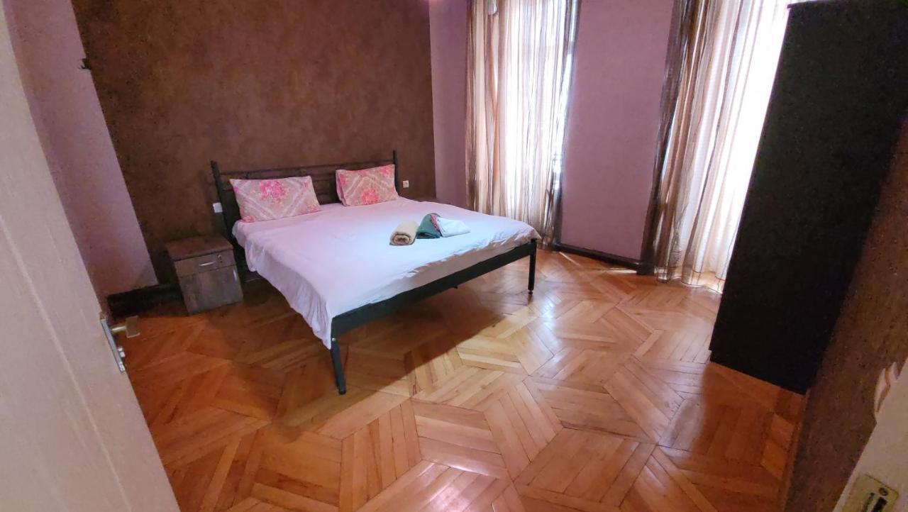טביליסי Kiev Hostel מראה חיצוני תמונה