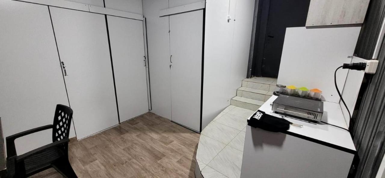 טביליסי Kiev Hostel מראה חיצוני תמונה