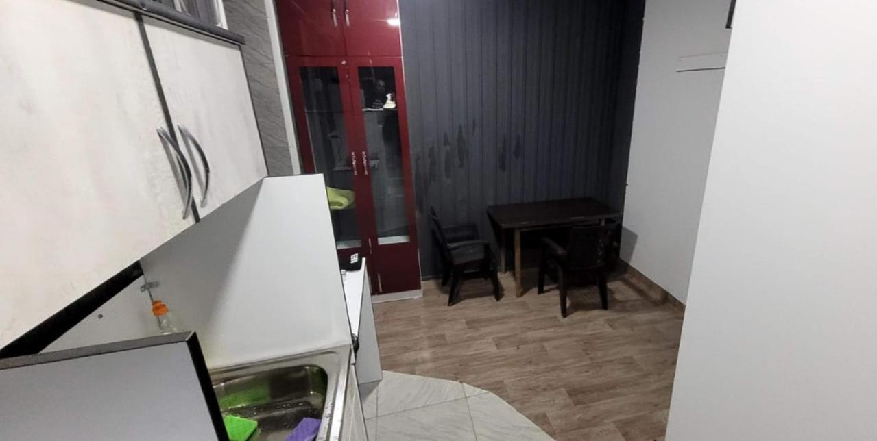 טביליסי Kiev Hostel מראה חיצוני תמונה