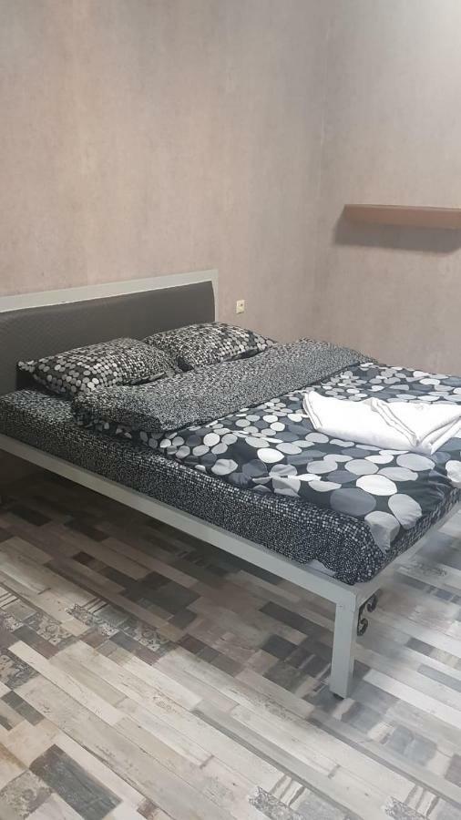 טביליסי Kiev Hostel מראה חיצוני תמונה