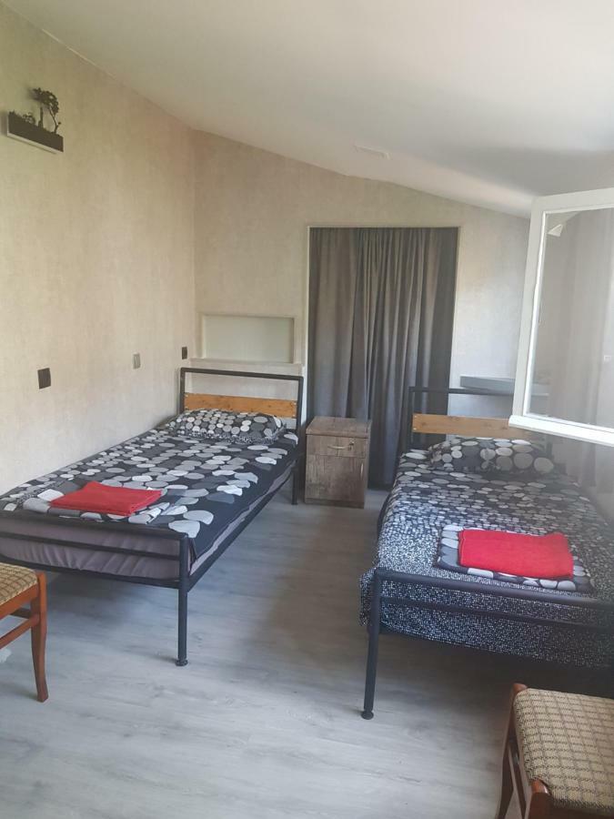 טביליסי Kiev Hostel מראה חיצוני תמונה